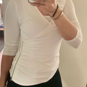 Michael Michael Kors white top‎ with side zipper